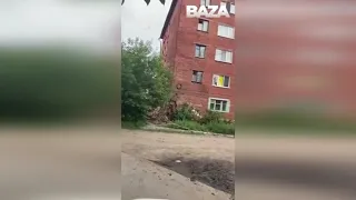 Обрушение стены жилого дома в Омске 12 августа 2022