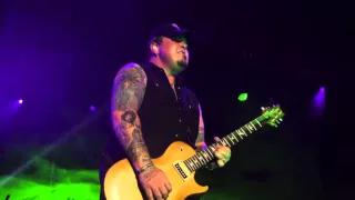 BLACK STONE CHERRY - "White Trash Millionaire" (Live)