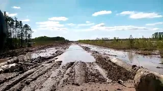 Танки грязи не боятся !!! Прорыв через водную жижу)))