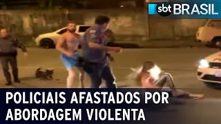 Policiais são afastados após agredirem família durante abordagem | SBT Brasil (27/08/21)