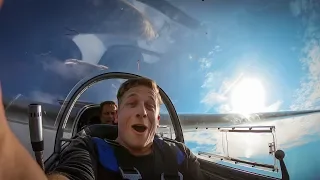 Experiencing zero gravity in acrobatic sailplane - reaction