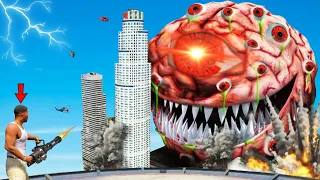 Strange MONSTER Attacked AND Destroys LOS SANTOS In GTA 5 - Giant Titans