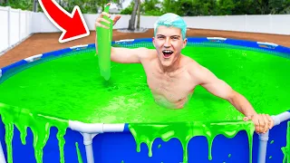 J'ai CONSTRUIT la plus grosse PISCINE de SLIME !