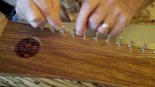 Waynie Psaltery Replacing a string