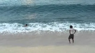 Fuvahmulah City Thundi - Kids with Big waves enjoying 1080p Video