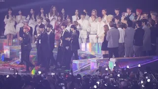 181201 방탄소년단(BTS),여자친구,아이콘,여자아이들  워너원 - 올해의레코드 수상소감 Reaction [4K] 직캠  by Mera