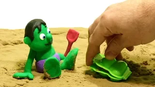 DibusYmas Hulk sand beach fun 💕 Superhero Play Doh Stop motion videos for kids - Vengatoon