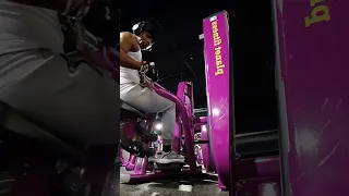 Planet Fitness Seated Row Machine-How to use the Seated Row Machine.💺