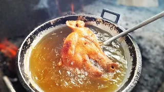 Filipino Food | CRISPY ULO and CRISPY PATA Cut with a PLASTIC SPOON