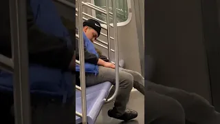 Subway rat climbs on sleeping man in NY! 🐀🚇😴 #shorts #newyork #funny