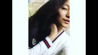 камила снимает видео к musical.ly