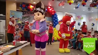 Jollibee Dancing with Twirly