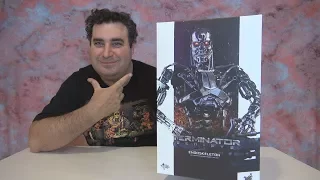 Terminator Genisys Endoskeleton 1/6 Hot Toys Unboxing !!!