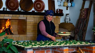 Spinach Piroshki: Homemade Stuffed Fried Buns