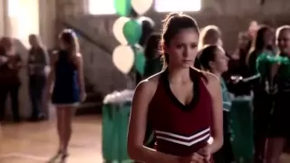 Vampire Diaries - 4x16 Elena bites a cheerleader - Bring It On