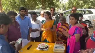 Sun tv serial vanathai pola actress tulasi birthday celebration in shooting shot video