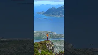 BEST view in the WORLD!😍 #floyahike #lofoten #norway #midnightsun #camping #adventure