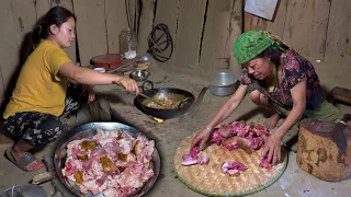 Dividing the Pork meat for neighbors in the village || Pork Recipe cooking & eating || Village vlog