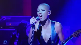 Willow Smith Dropping F Bomb on SNL 10/9/22