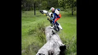 2 minute Tutorial: How to jump logs on a dirt bike: Double Blip/punch Technique
