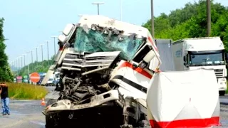 Brutal TRUCK CRASH Compilation - Crazy Truck Accident Compilation Part.5 .