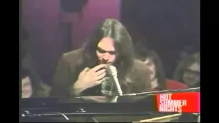 Neil Young Live At The BBC 1971. 06 A Man Needs A Maid.