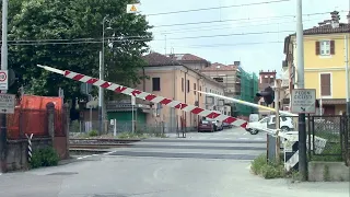 Savigliano (I) Passaggio a Livello // Level crossing //
