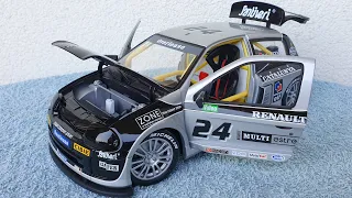 RENAULT  CLIO SPORT V6 24V  Catalunya Nr. 24 CLIO TROPHY 2000 E.Codony - UNIVERSAL HOBBIES 1/18