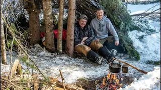 Sleeping Under a Tree - Primitive Survival Shelter and Campfire Cooking  with Joe Robinet