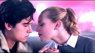 riverdale  Jughead  Betty  bughead  love  cole sprouse  lili reinhart 