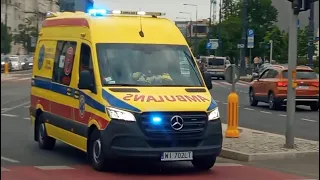 Kompilacja przejazdów alarmowo ambulansów pogotowia ratunkowego i transportu sanitarnego.