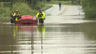 San Antonio flooding traps people inside their home