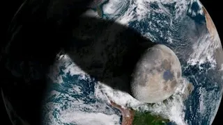 НЛО на Луне 4