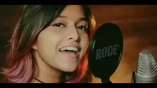 Manike Mage Hithe latest new viral song. (Sri Lanka). Sri Lanka viral girl Yohani