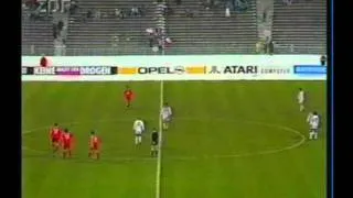 1990 (December 18) Bayern Munich (Germany) 1-USSR 1 (Charity Match).avi