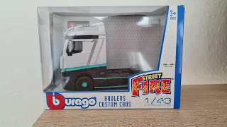 Undboxing Bburago Truck 1/43 Mercedes