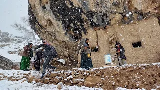 Snowfall and the difficulty of life in the mountain hut