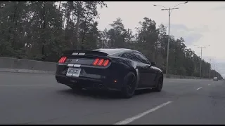 Ford Mustang Shelby GT350 2018 - злой но ручной Мустанг