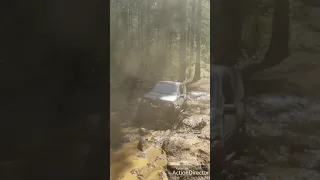 Geo tracker and v8 jeep out wheelin