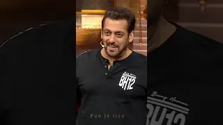 Salman Khan playing  with kapil | Salman Khan | ANTIM | Kapil Sharma show #shorts #tkss