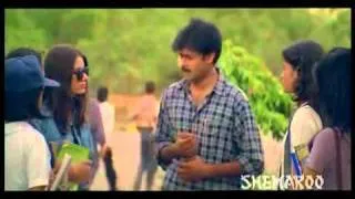 Pawan Kalyan gets raped by 4 Girls