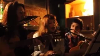 Agustina Cuello, Julia Sicca & Nacho Loza - Mandolín (Gustavo Pena, "El Príncipe")