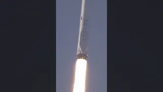Camera tracks SpaceX Falcon 9 launching NASA's TESS space telescope (April 18, 2018) #shorts
