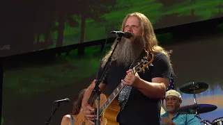 Jamey Johnson - Some Broken Hearts Never Mend (Live at Farm Aid 2017)