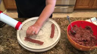 Nesco Dehydrator Review and how to make ground beef jerky with Nesco jerky gun