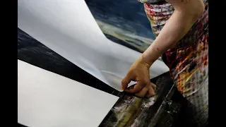 Dyeing Japanese paper (Yuzen Washi) with traditional hand-dyeing technique