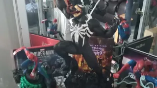Unboxing Marvel's Spider-Man 2 collector's edition (19 inches of Venom)