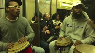 Music in NYC - The Last Drummers on the Subway (April 2018)