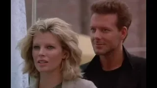 Mickey Rourke  Kim Basinger "9 1/2 Weeks"