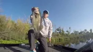 10LB Bass eats BBZ-1 RAT on California Delta